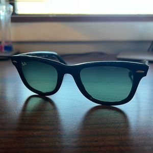 Ray-Ban Wayfarer Sunglasses